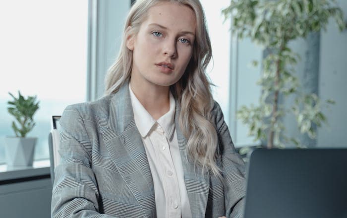 Ghost — LinkedIn Strategist